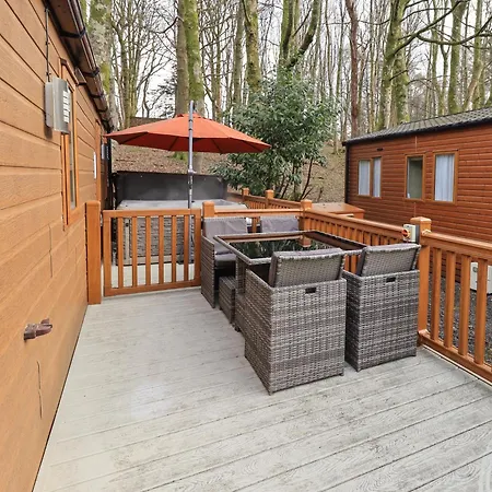 Squirrels Snug * Windermere